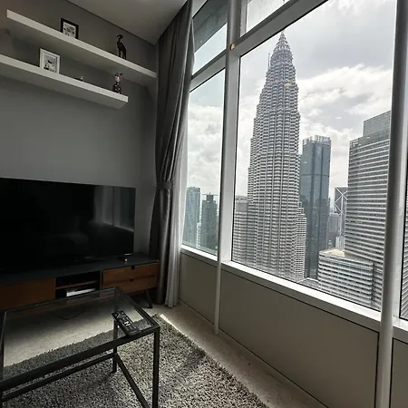 High Floor Lux Apartment Across Klcc Kuala Lumpur Exterior photo
